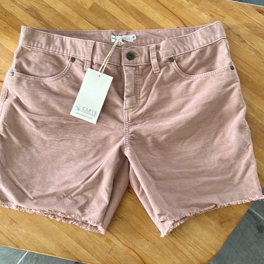 NWT Carve Designs Oahu 6” short in Fawn Sz.8